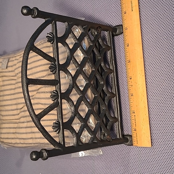 Boyds Bears Cast Iron Bear Doll Bed With Matress - Picture 5 of 12